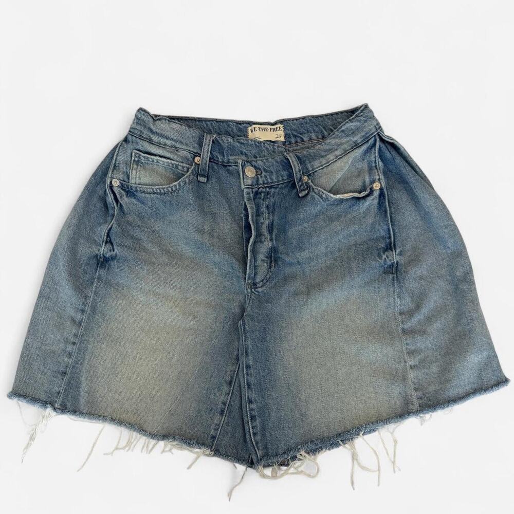 We The Free Boomerang High Rise Long Denim Shorts Distressed Size 27